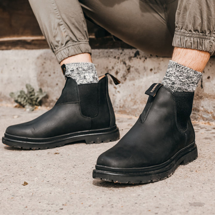 Pack Botín Negro Hombre + 2 Calcetines